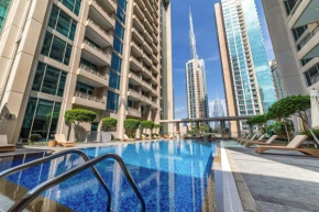 HiGuests - Amazing Apartment overlooking Burj Khalifa!